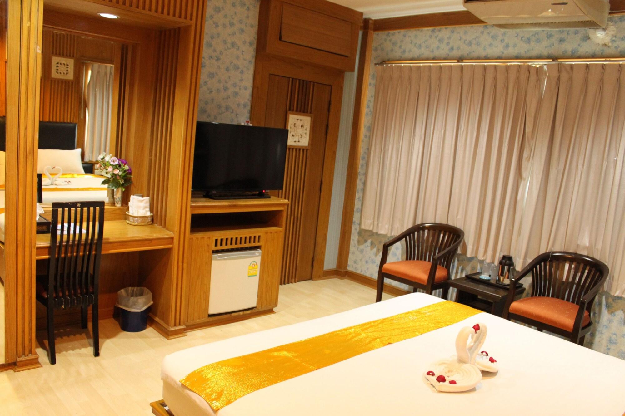 The Rich Hotel Nonthaburi Luaran gambar