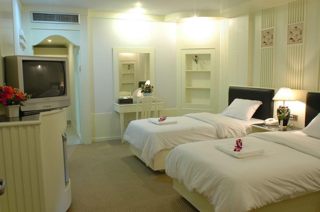 The Rich Hotel Nonthaburi Luaran gambar