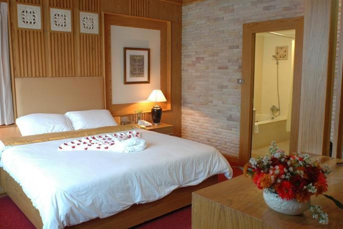 The Rich Hotel Nonthaburi Bilik gambar
