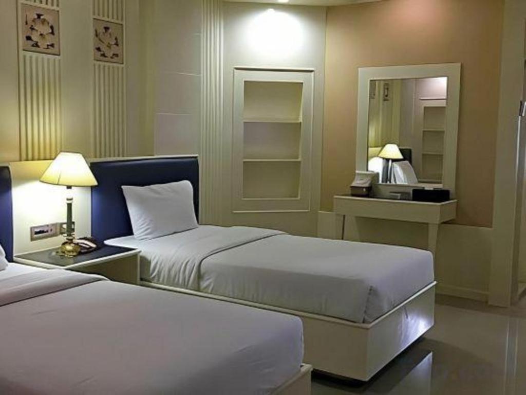 The Rich Hotel Nonthaburi Luaran gambar