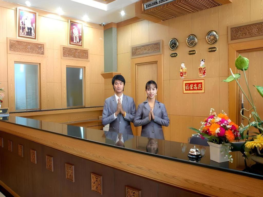The Rich Hotel Nonthaburi Luaran gambar