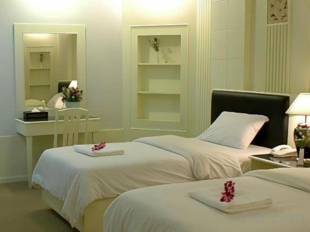 The Rich Hotel Nonthaburi Luaran gambar
