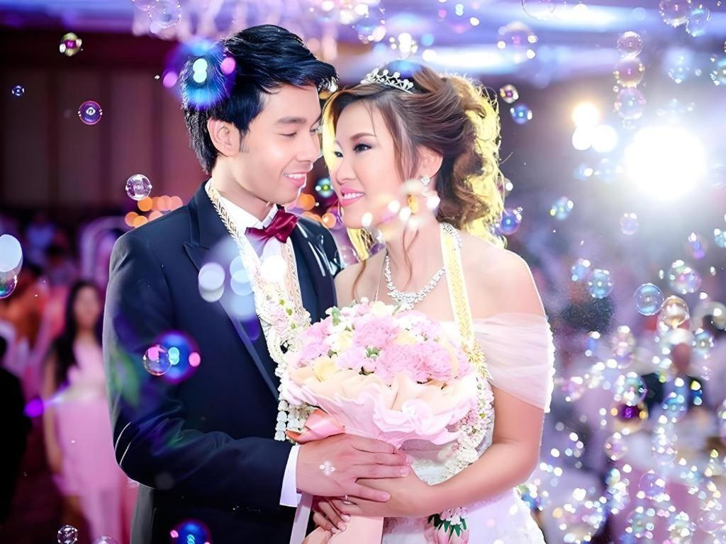 The Rich Hotel Nonthaburi Luaran gambar