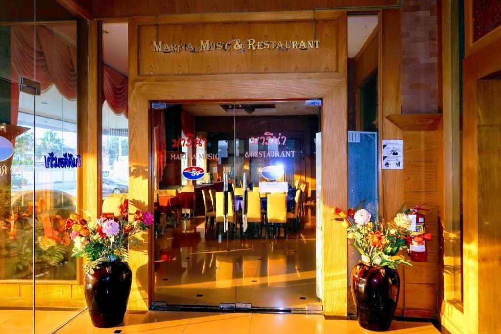 The Rich Hotel Nonthaburi Luaran gambar