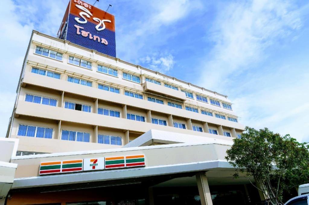The Rich Hotel Nonthaburi Luaran gambar