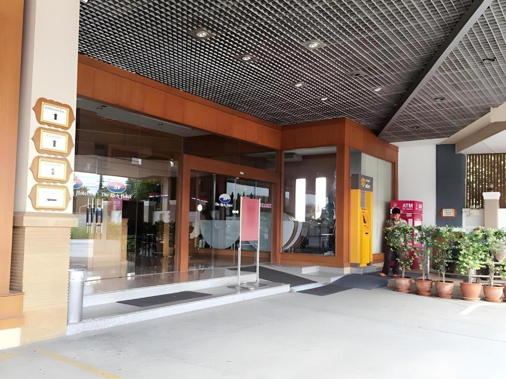 The Rich Hotel Nonthaburi Luaran gambar