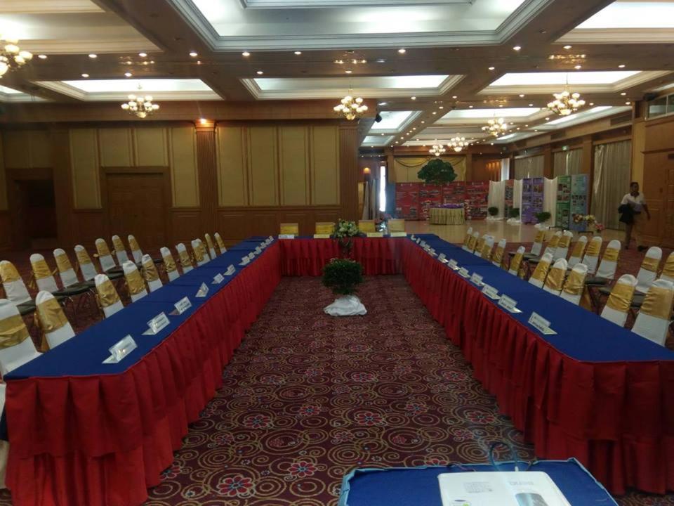 The Rich Hotel Nonthaburi Luaran gambar